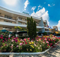 2_Hotel_Exterior_1.jpg