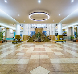 4Lobby_2.jpg