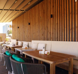 4Restaurant_1_15.jpg