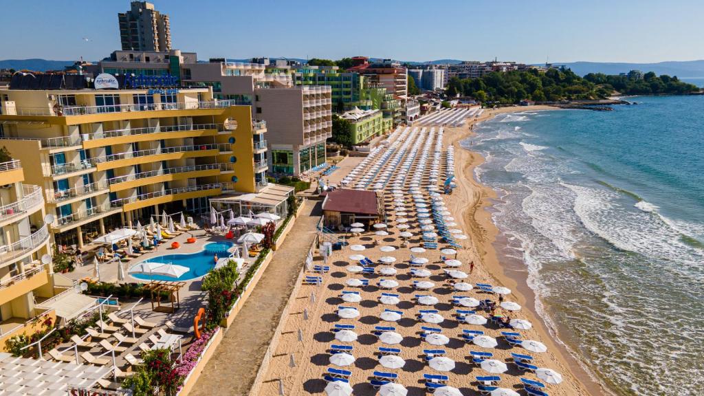 Aphrodite Beach Hotel ****