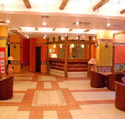 6Lobby_Reception_1.jpg