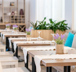 6Restaurant_2.jpg