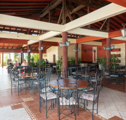 Aqua_Park_Bar.jpg