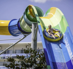 Aquapark_Action_9.jpg