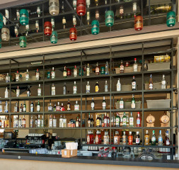 Bar_3.jpg