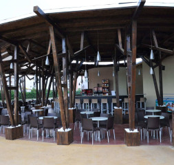 Bar.jpg