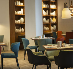 Bar_Bistro_2.jpg