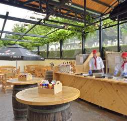 Bar_Der_Biergarten_1.jpg