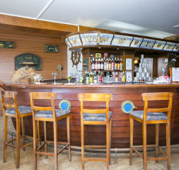 Bar_Irish_3.jpg
