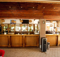 Bar.jpg