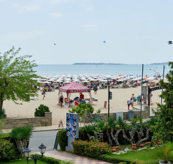 Beach_View_7.jpg