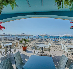 Bistro_1.jpg