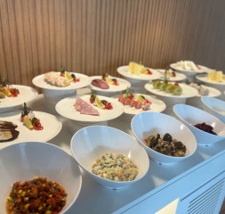 Buffet_1.jpg