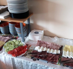 Buffet_1.jpg