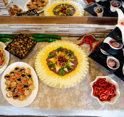 Buffet_1.jpg