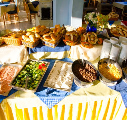 Buffet.jpg