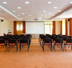 Conference_Hall_1.jpg