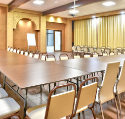 Conference_Hall_Estreya_2.jpg