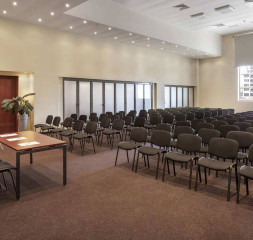 Conference_London_Hall.jpg