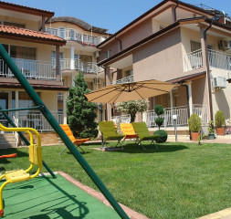 Garden_1.jpg