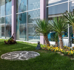 Garden_1.jpg