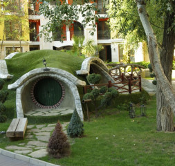 Garden_2.jpg
