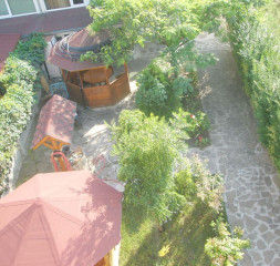 Garden_6.jpg