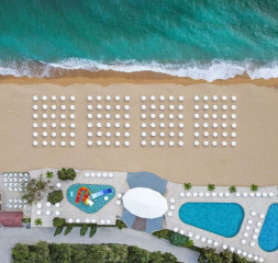 Hotel_Beach.jpg