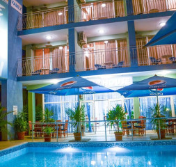 Hotel_Exreior_1.jpg