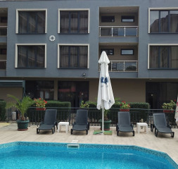 Hotel_Exterior_10.jpeg