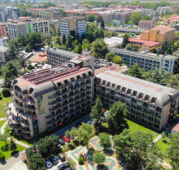 Hotel_Exterior_11.jpg
