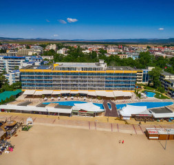Hotel_Exterior_11.jpg
