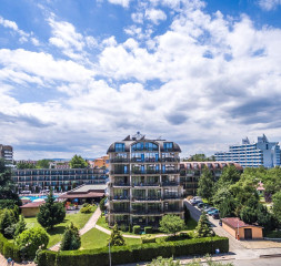 Hotel_Exterior_12.jpg