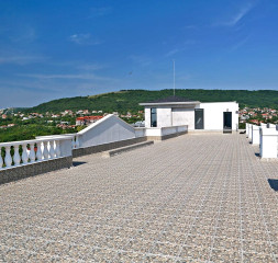 Hotel_Exterior_13.jpg