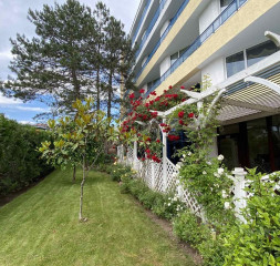 Hotel_Exterior_1.jpg
