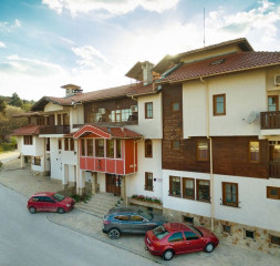 Hotel_Exterior_1.jpg
