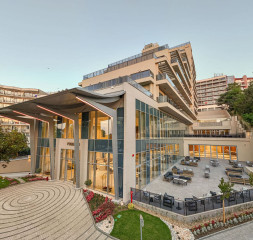 Hotel_Exterior_1.jpg