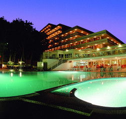 Hotel_Exterior_1.jpg