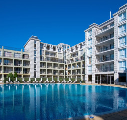 Hotel_Exterior_2.jpg