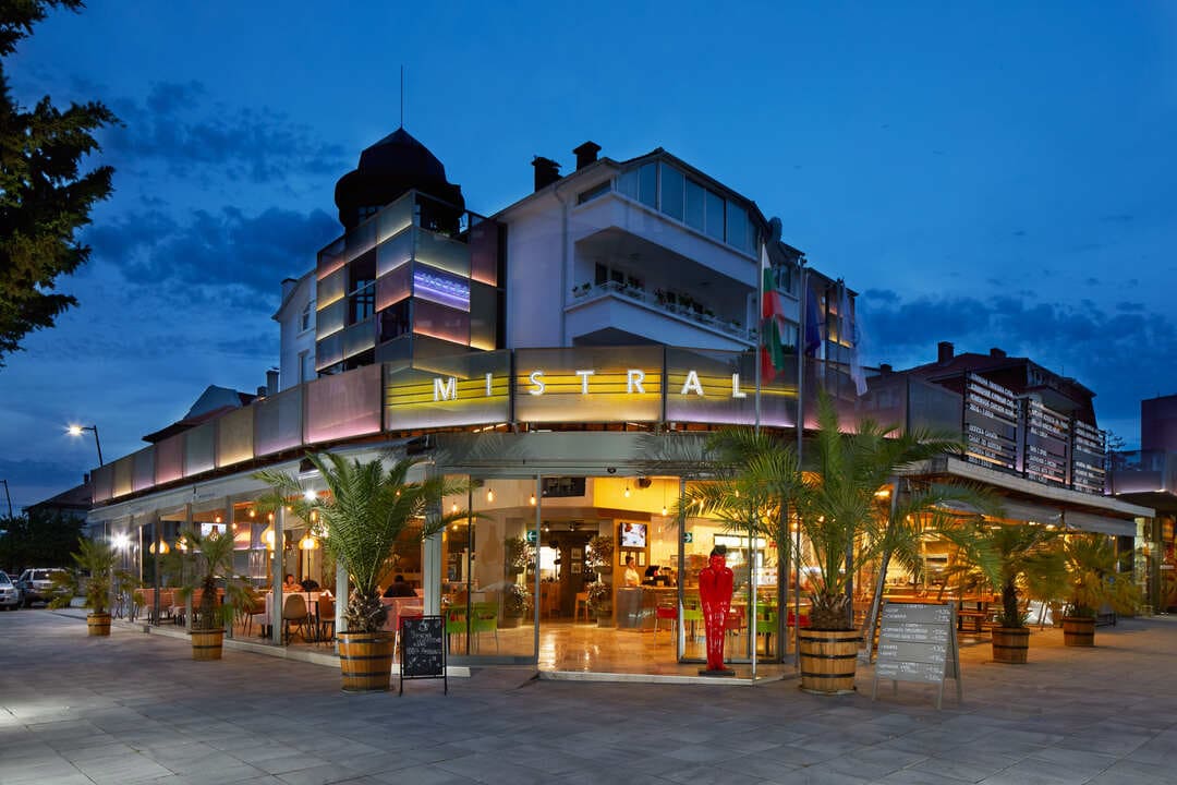 Mistral ***