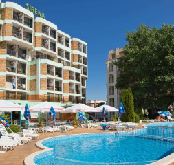 Hotel_Exterior_2.jpg