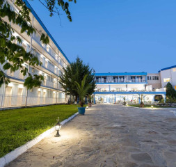 Hotel_Exterior_2.jpg