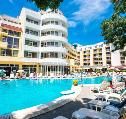Hotel_Exterior_2.jpg