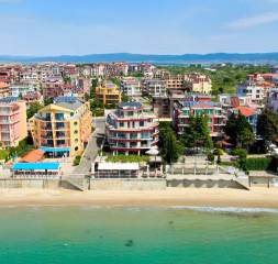 Hotel_Exterior_2.jpg