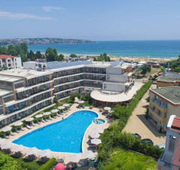 Hotel_Exterior_2.jpg