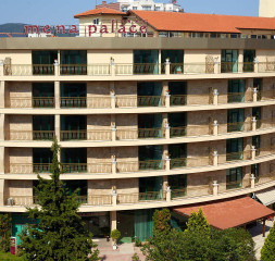 Hotel_Exterior_2.jpg