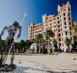 Hotel_Exterior_2.jpg