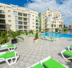 Hotel_Exterior_2.jpg