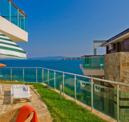 Hotel_Exterior_2.jpg