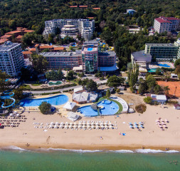 Hotel_Exterior_2.jpg